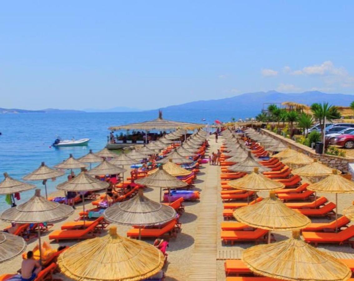 Luxury King And Queen Apartment For Royal Holiday Sarandë Exterior foto