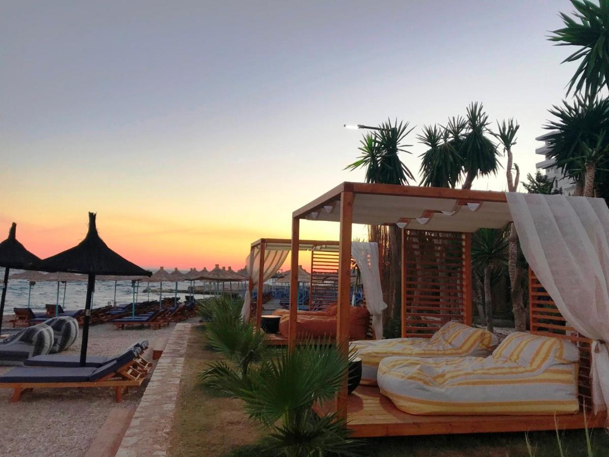 Luxury King And Queen Apartment For Royal Holiday Sarandë Exterior foto
